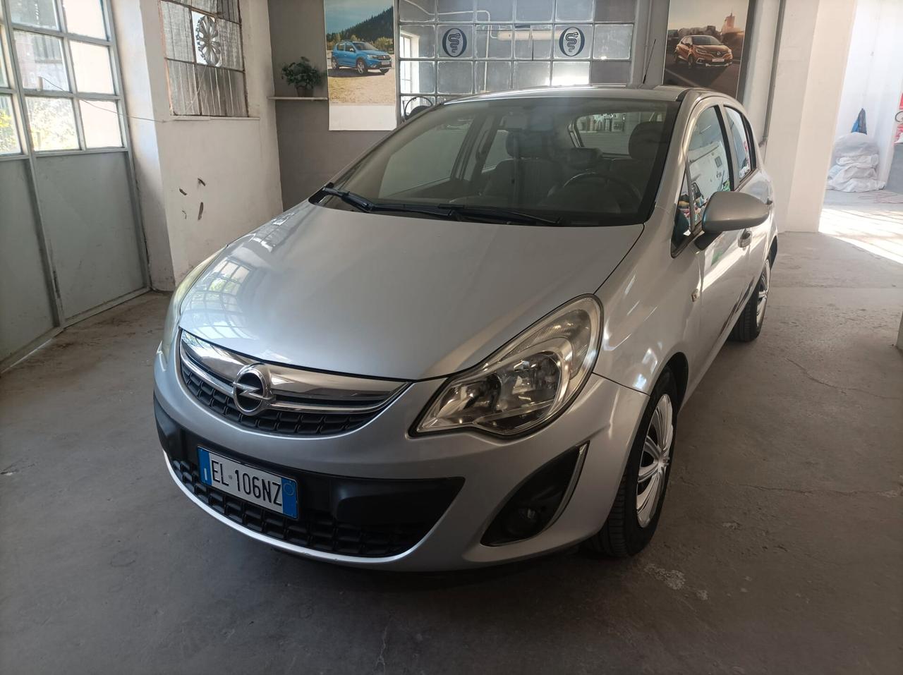 Opel Corsa 1.2-2012- 5 porte GPL-SOLO 114000KM