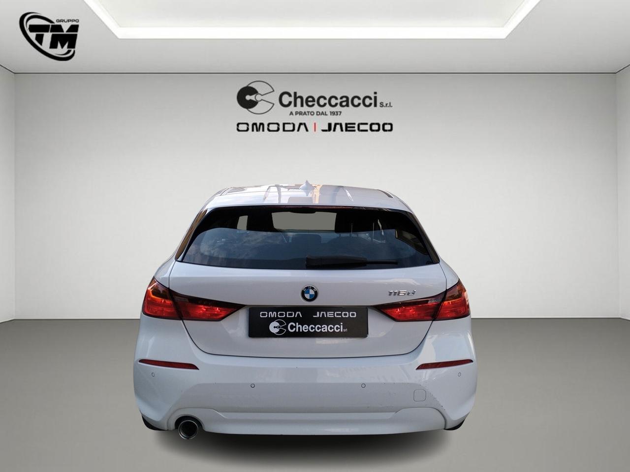 BMW 116 d Serie 1 F40 Sport auto NEOPATENTATI *IVA ESPOSTA*