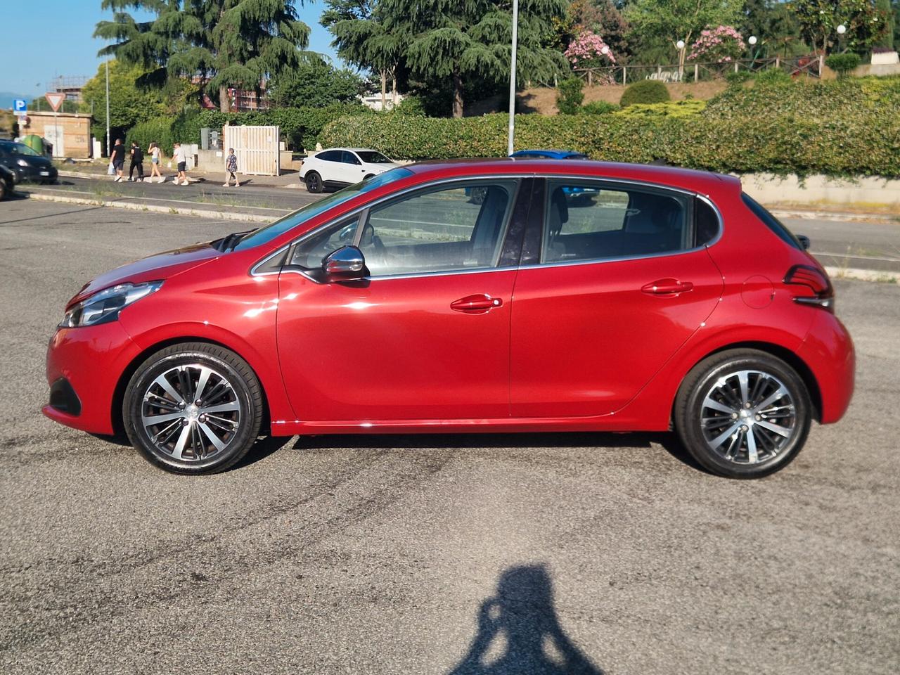 Peugeot 208 HDi 100cv 5 porte Allure