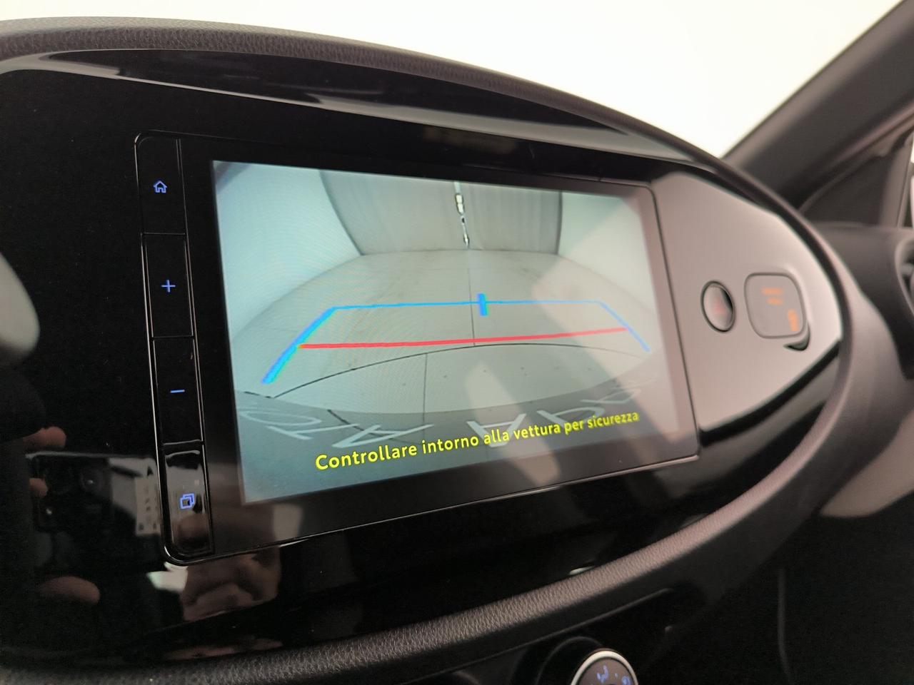 Toyota Aygo x 1.0 active 72cv s-cvt