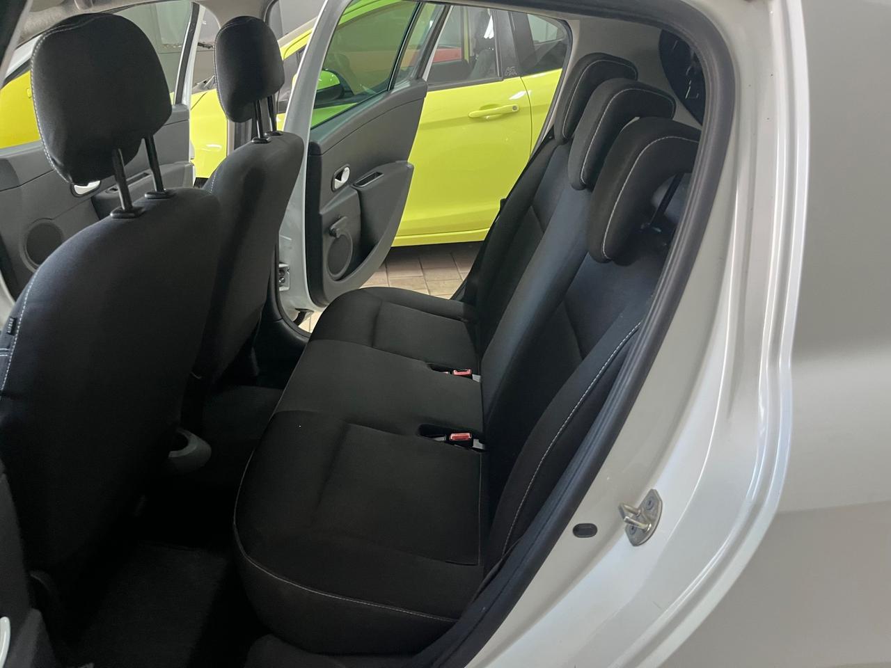 Renault Clio 1.5 dCi 75CV 5 porte Yahoo! 2011
