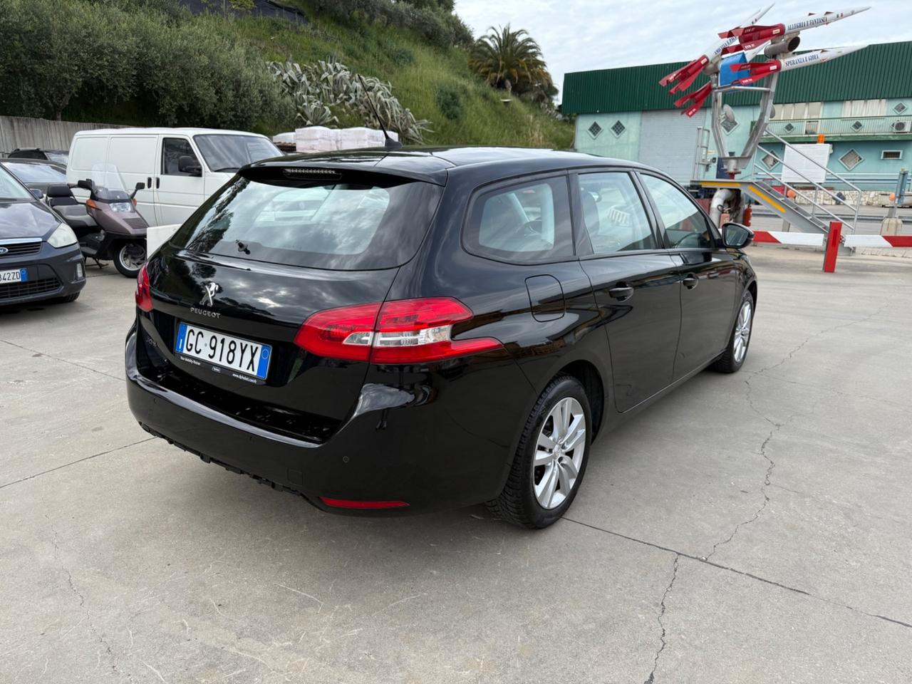 Peugeot 308 BlueHDi 130 S&S EAT8 SW Allure Pack
