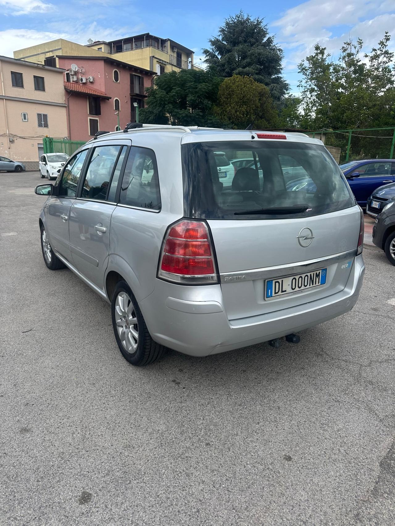 Opel Zafira 1.6 16V ecoM 94CV Cosmo