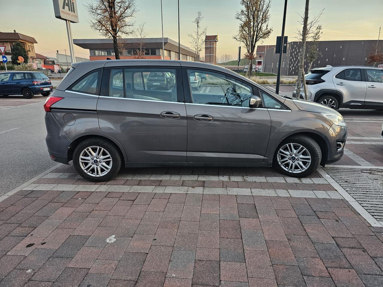 Ford C-Max 1.6 TDCi 115CV Titanium