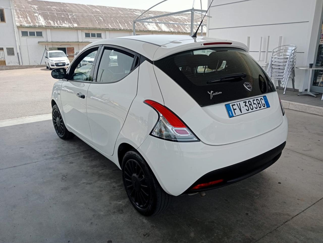 Lancia Ypsilon 1.2 69 CV 5 porte S&S Elefantino Blu