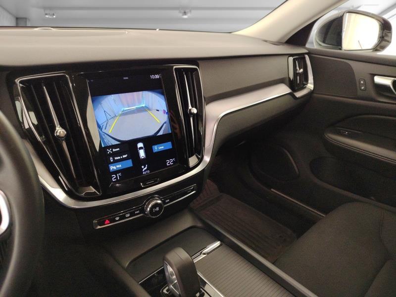 Volvo V60 2.0 B3 Momentum Business automatico
