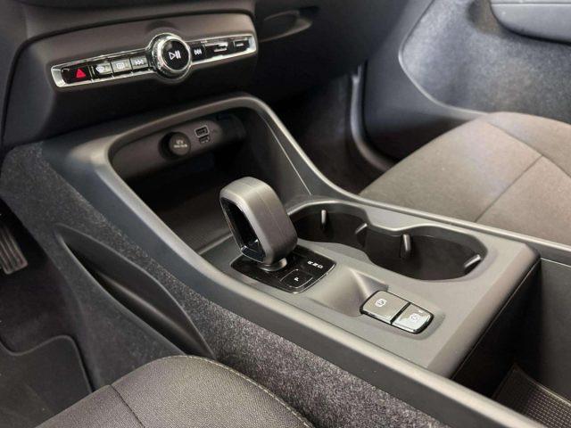 VOLVO XC40 T2 ESSENTIAL AUTOMATICA