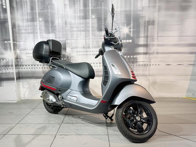 Vespa GTS 300 SuperSport HPE ABS