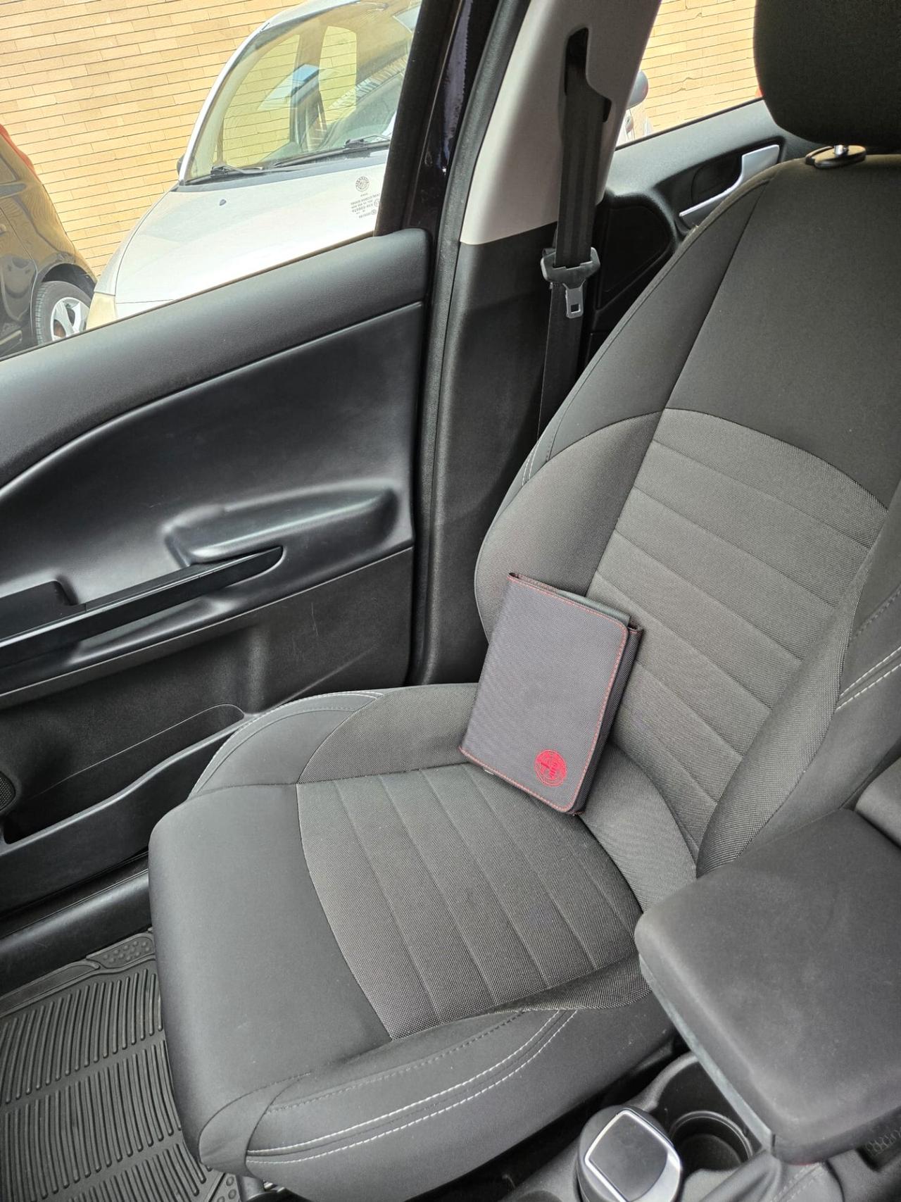 Alfa Romeo Giulietta 1.6 JTDm 120 CV Business