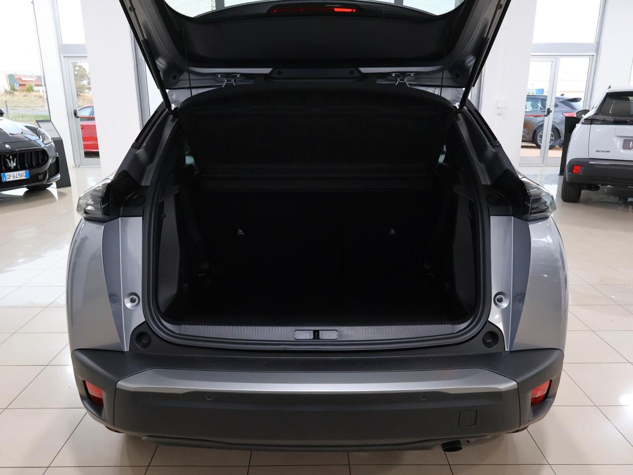 Peugeot 2008 1.2 100cv Allure KM ZERO 2025