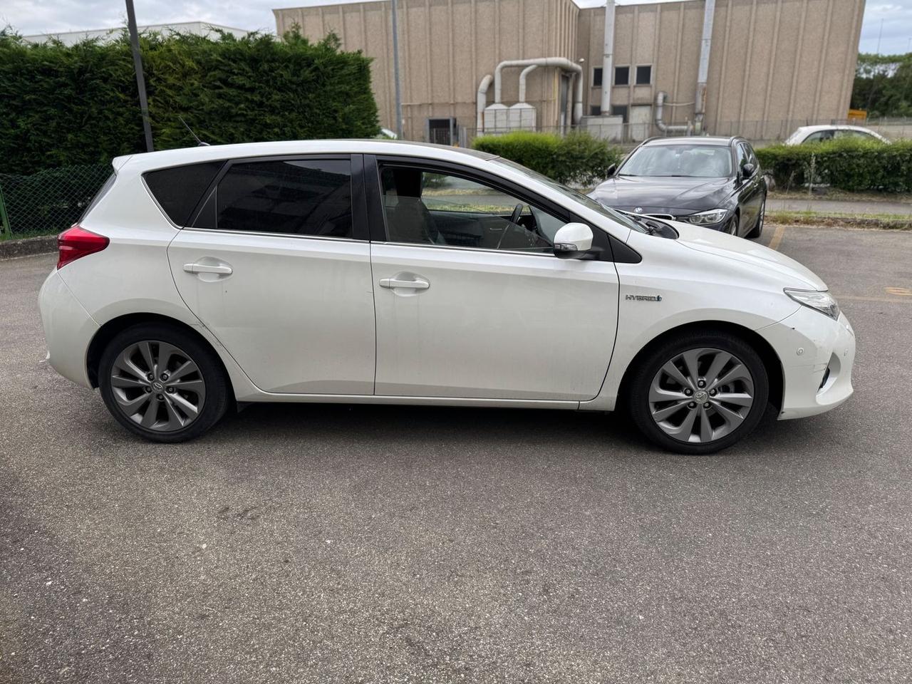 Toyota Auris Lounge 1.8 HEV