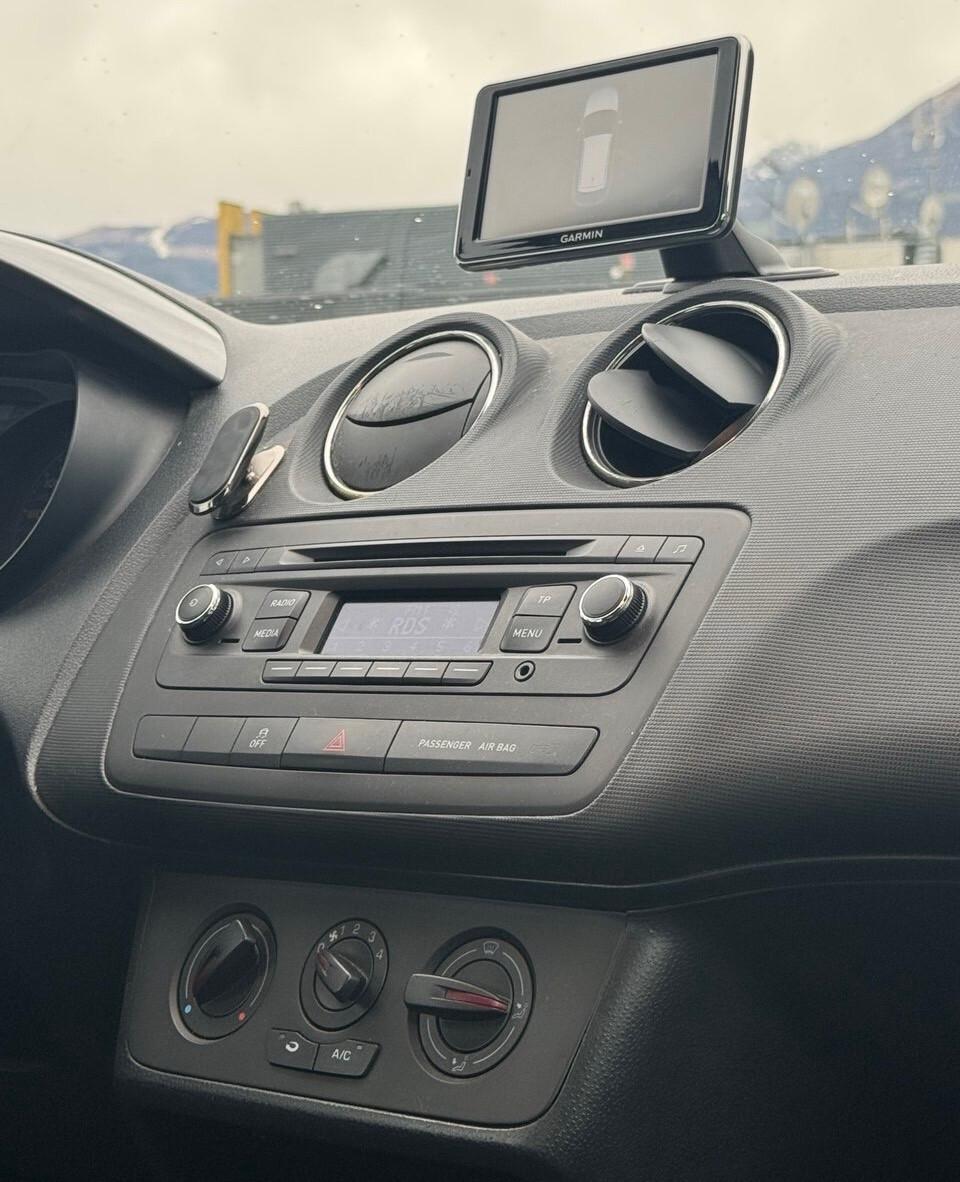 Seat Ibiza ST Business High iTech Neopatent. 2015