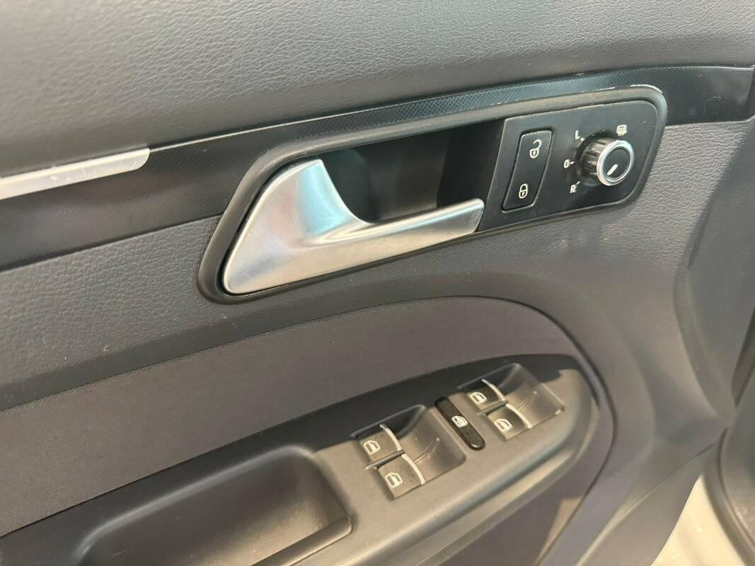 Volkswagen Touran 2.0 tdi Highline dsg