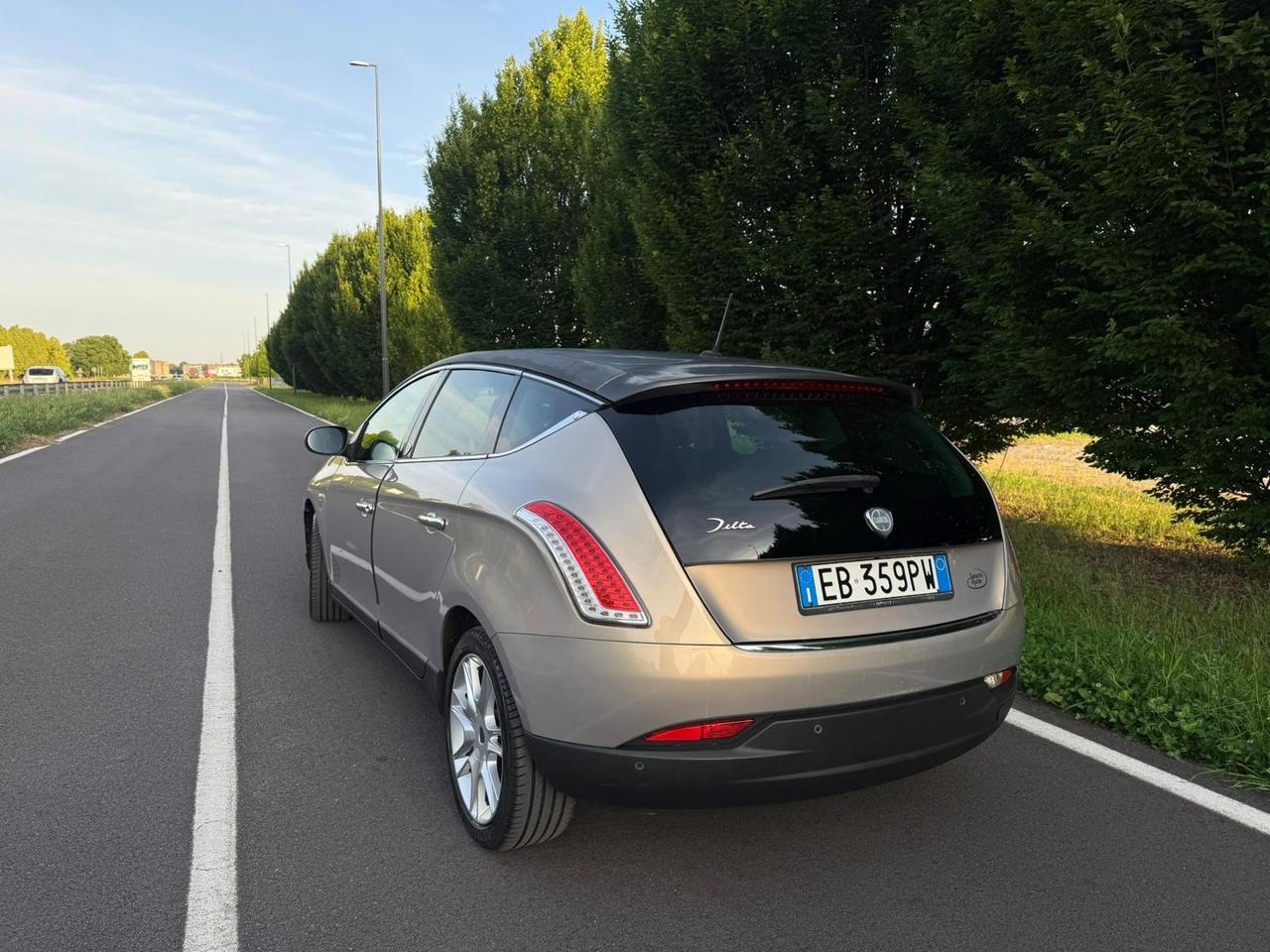 Lancia Delta 1.6 MJT DPF Platino