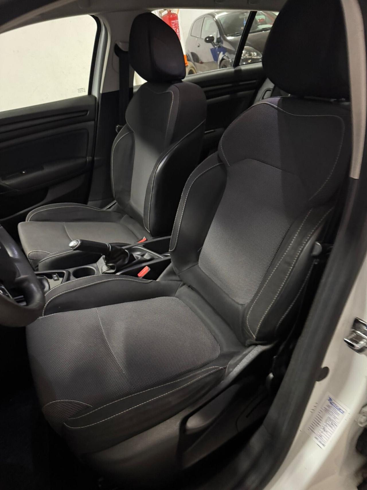 Renault Megane Mégane Sporter TCe Energy Business 2017