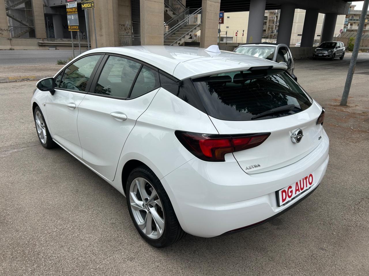 Opel Astra 1.6 CDTi 95 cavalli 2016 bixeno