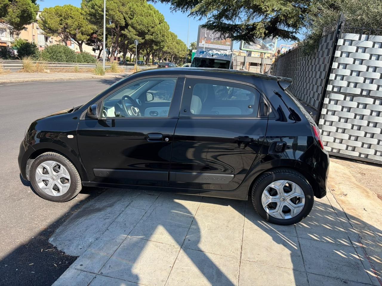 Renault Twingo 1.0 benzina 70 cv