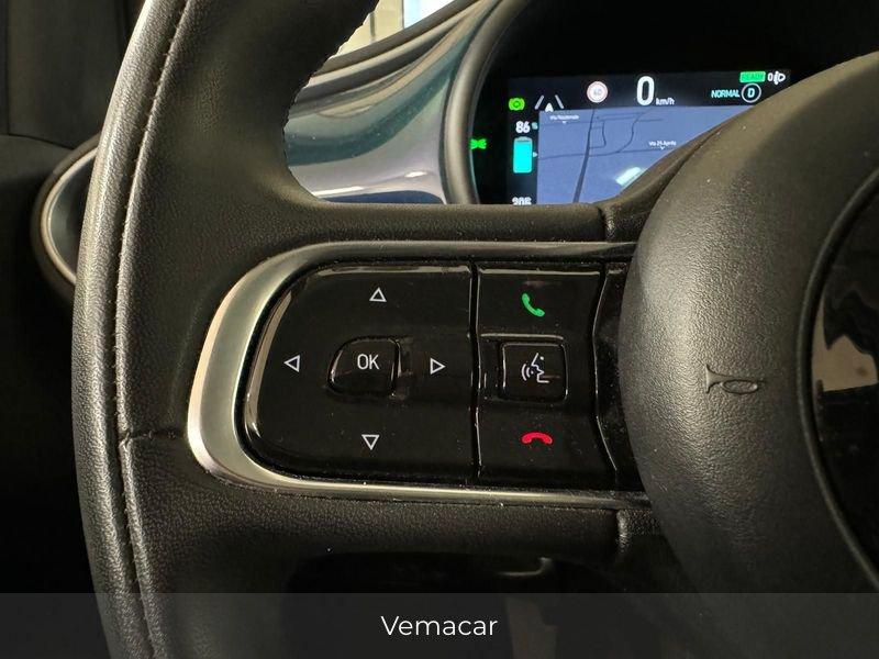 FIAT 500 500e Berlina 42 kWh Icon