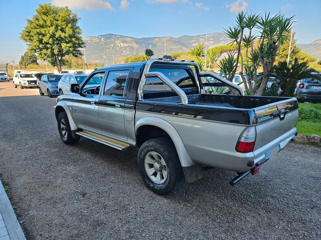 Mitsubishi L200 2.3 D Club Cab 4x4 Easy Select Invite