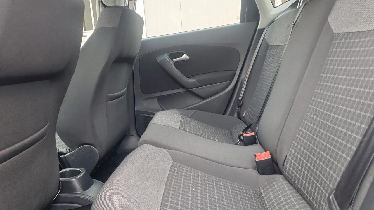 Volkswagen Polo 1.4 TDI 5p. Business-75CV-55-KW-