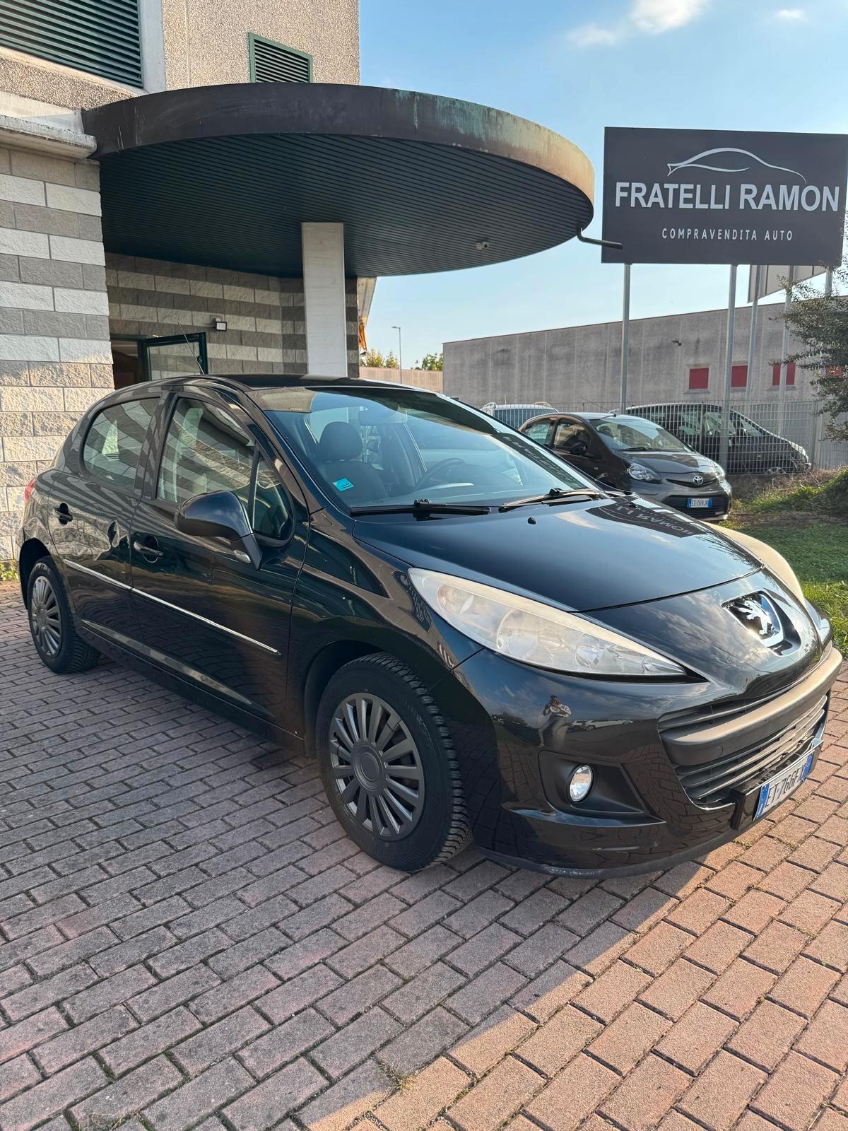 Peugeot 207 Plus 1.4 8V 75CV 5p. ECO GPL