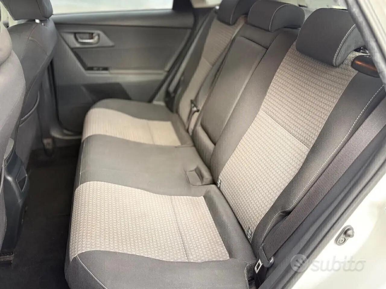 Toyota Auris 1.8 Hybrid 99CV E6 - 2017