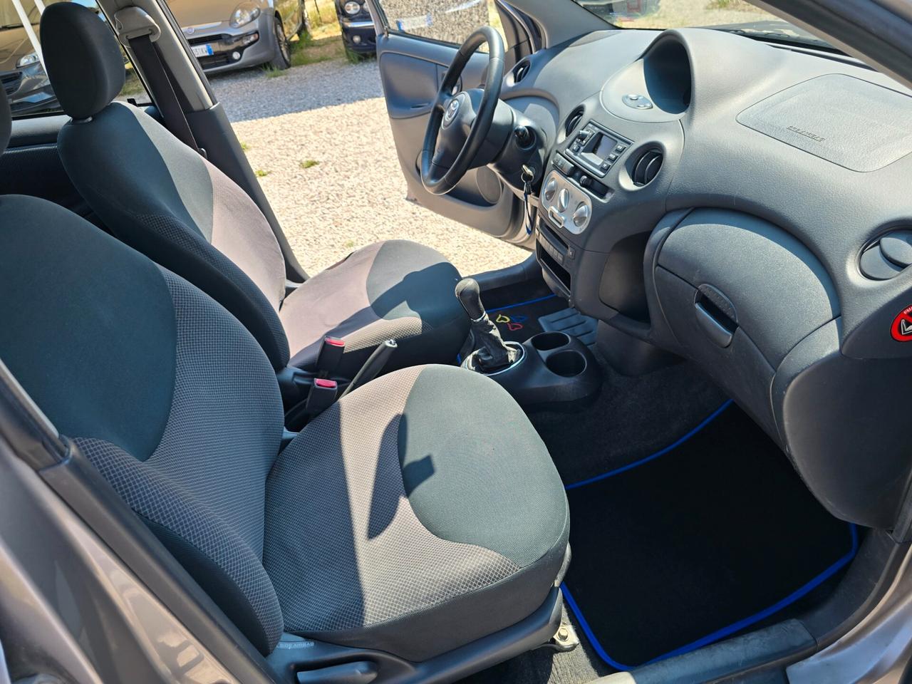 Toyota Yaris 1.4 tdi D-4D cat 5 porte
