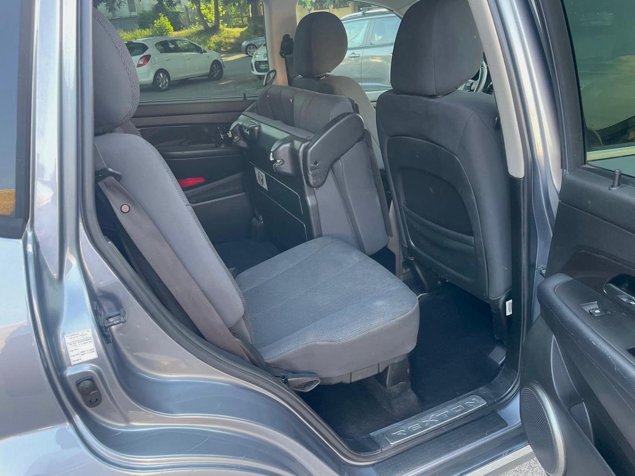 Ssangyong Rexton W 2.0 Xdi 4WD A/T Classy 7 posti2013