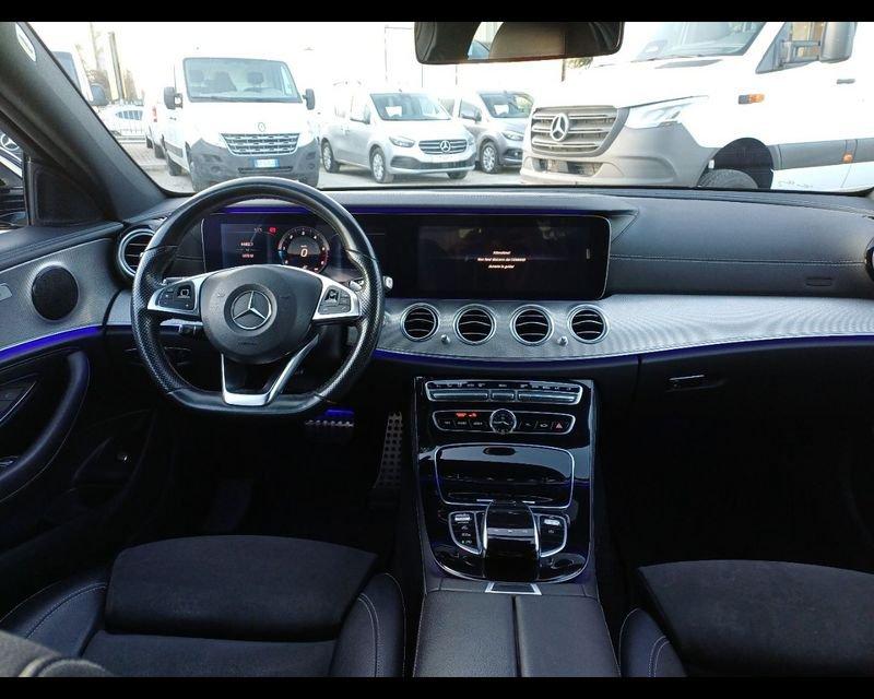 Mercedes-Benz Classe E E 220d 4Matic Premium