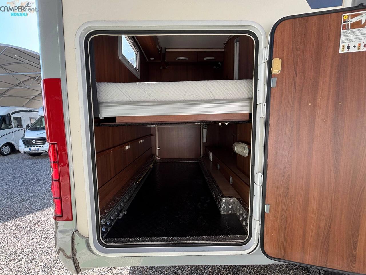 MCLOUIS TANDY 675G - Semintegrale con letto matrimoniale in coda ad altezza variabile