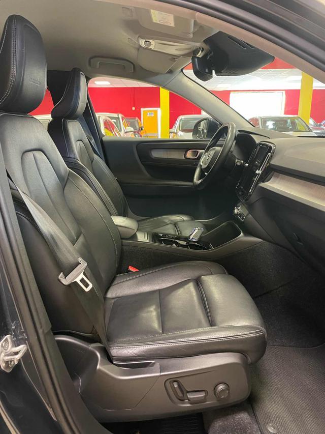 VOLVO XC40 D3 AWD Geartronic Momentum