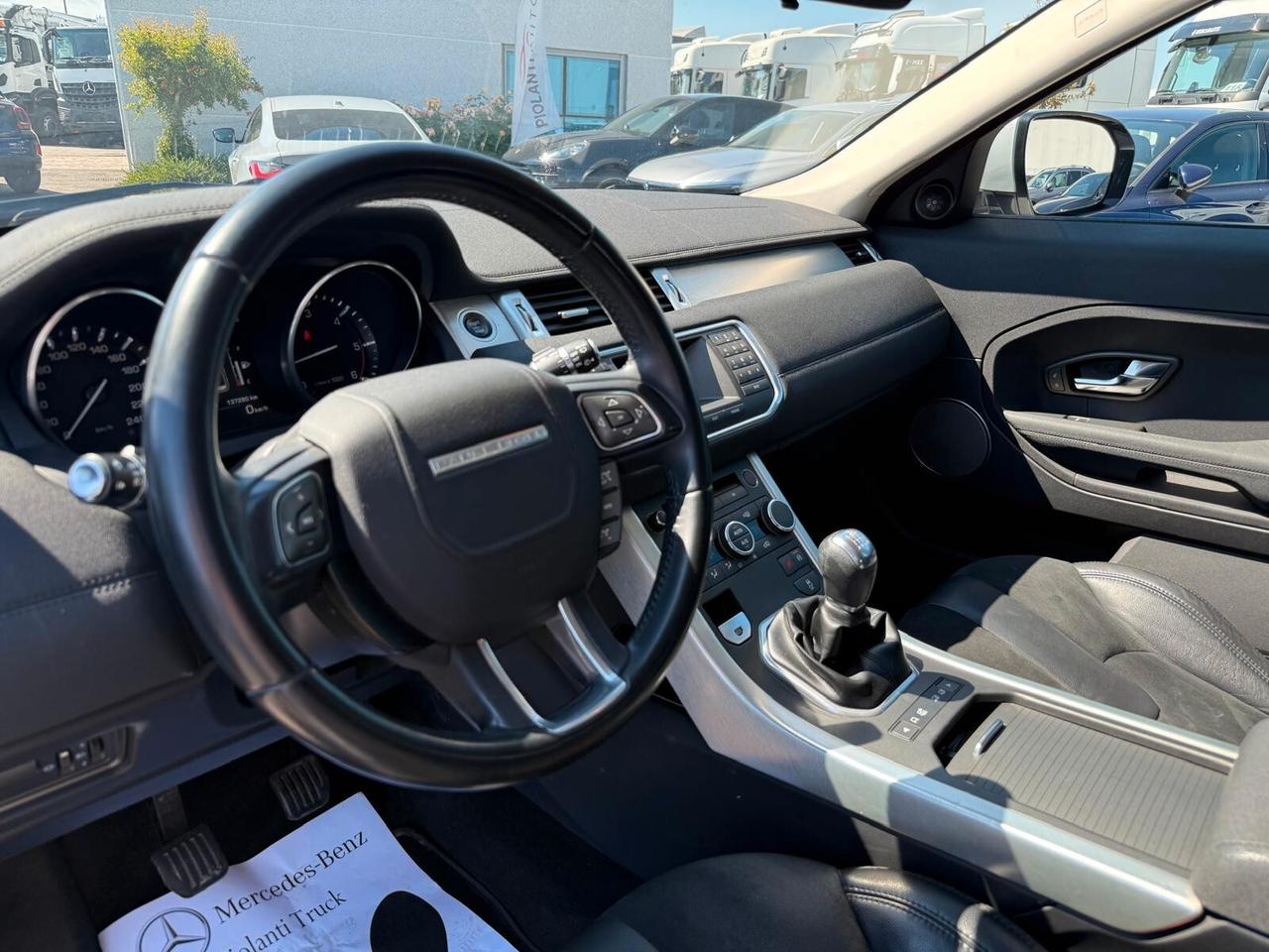 Land Rover Range Evoque 2.2 TD4 5p. Pure