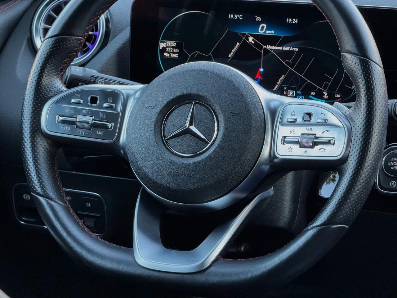 Mercedes-Benz GLA 200 d Premium Plus AMG TETTO