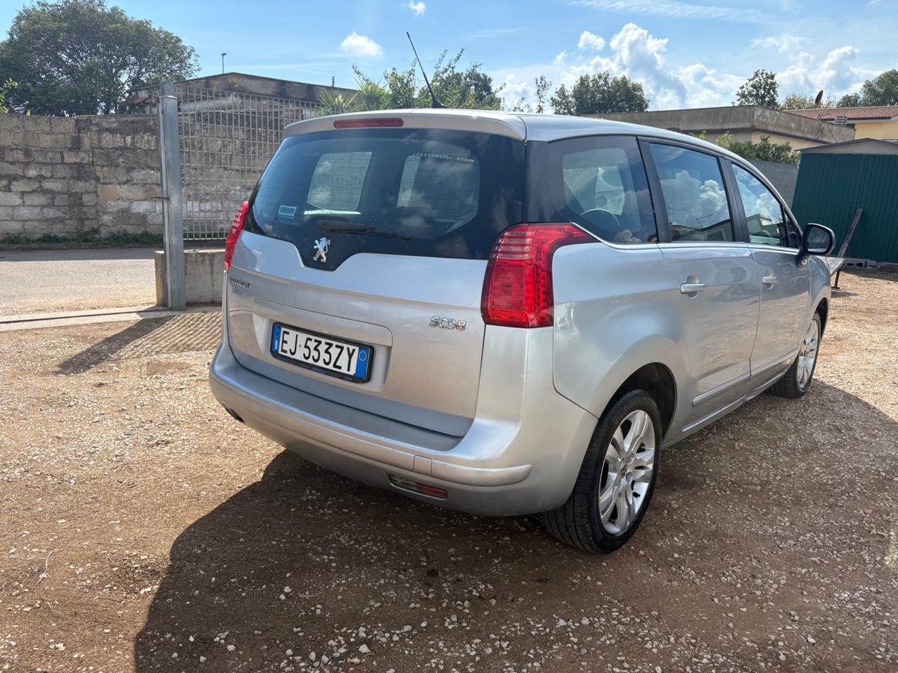 Peugeot 5008 1.6 HDi 112CV Premium