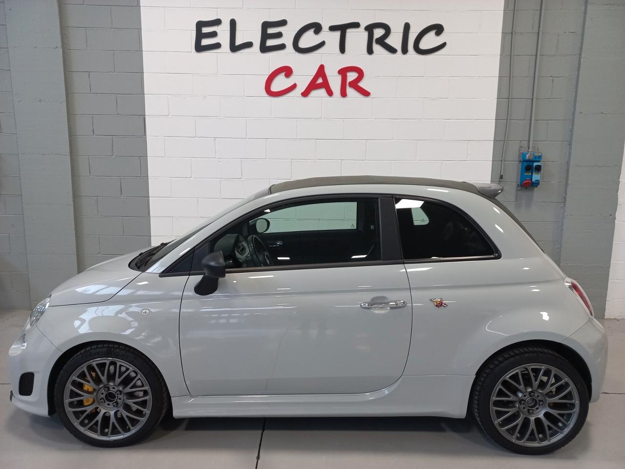 Abarth 500 C 1.4 Turbo T-Jet MTA