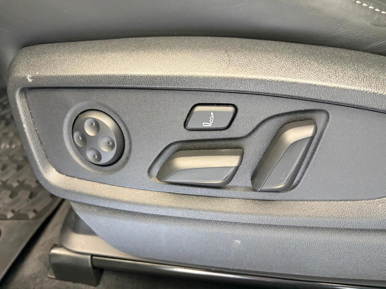 Audi Q5 SQ5 SPB TDI quattro tiptronic sport attitude