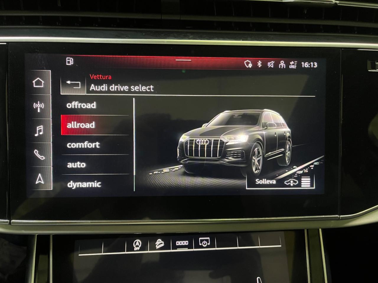 Audi Q7 45 TDI quattro tiptronic S line 7 posti *tetto
