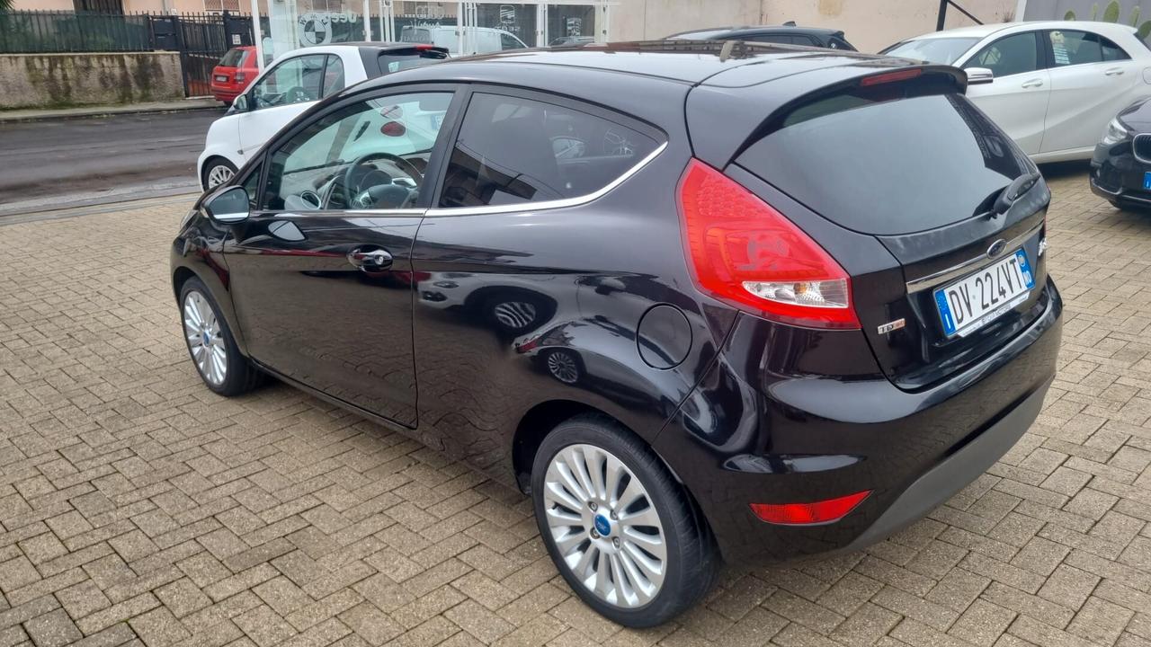 Ford Fiesta 1.4 TDCi 68CV 3 porte Titanium