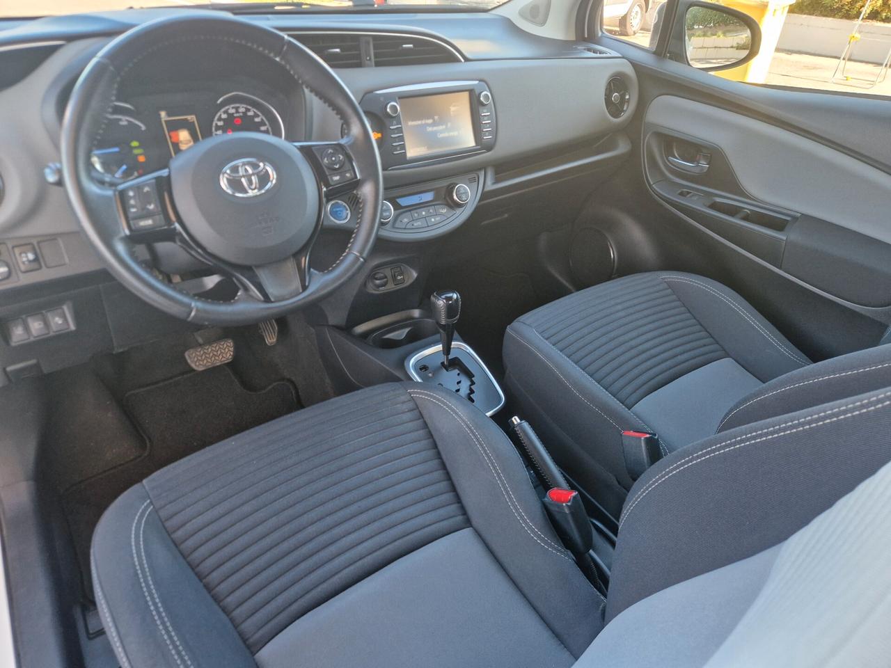 Toyota Yaris 1.5 Hybrid 5 porte Active