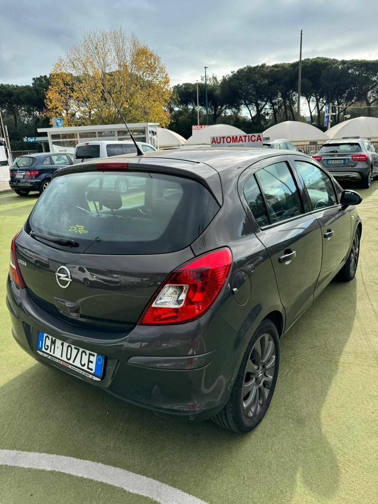 Opel Corsa 1.2 5 porte
