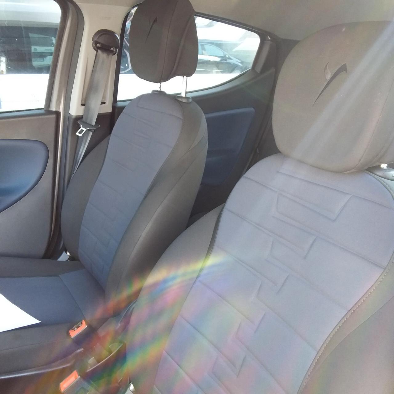 Lancia Ypsilon 1.0 FireFly 5 porte S&S Hybrid Platino