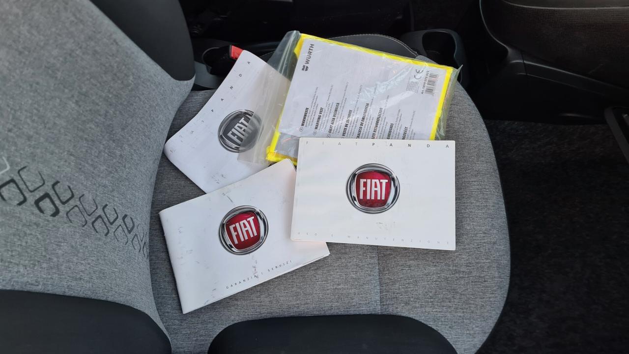 Fiat Panda 1.2 benz. 70 cv Lounge 2019 Neopatentati