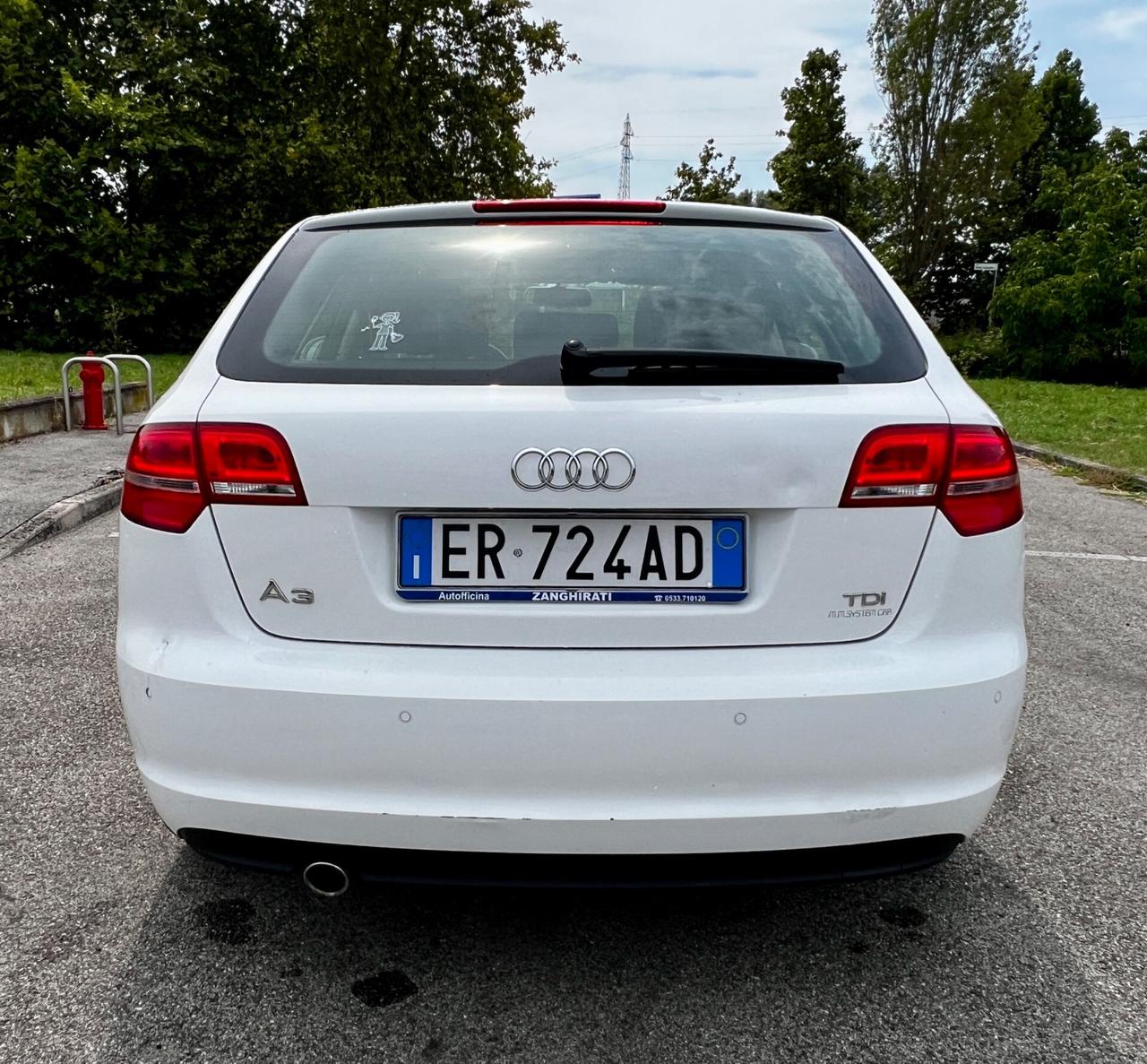 Audi A3 SPB 1.6 TDI 105 CV CR Ambition