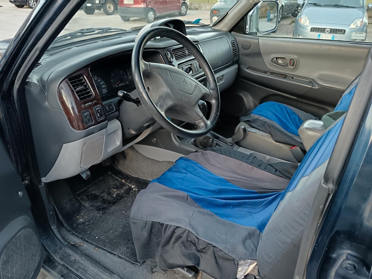 Mitsubishi Pajero Sport 2.5 TDI GLS