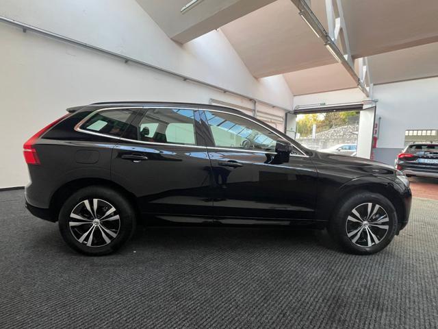 VOLVO XC60 B4 AWD Momentum LED|RETROCAMERA|CARPLAY|18'