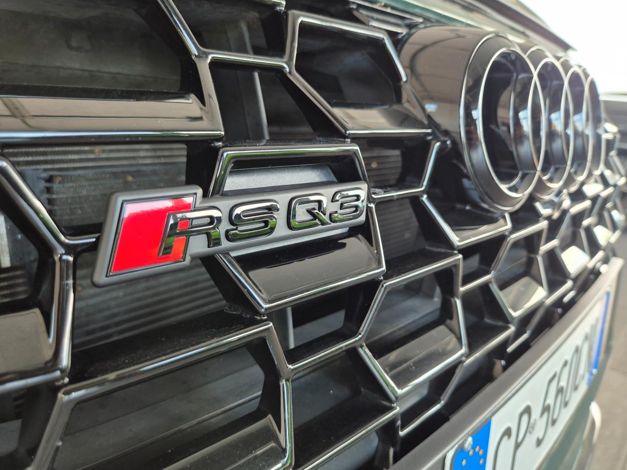 Audi Q3 RS quattro S tronic 2023 - FULL SERVICED