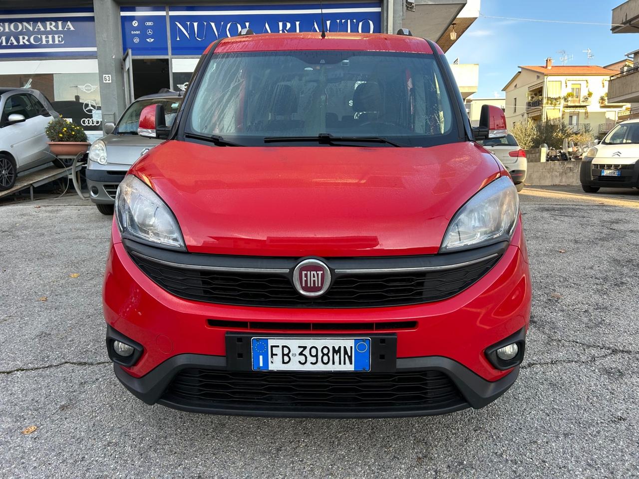 Fiat Doblo 1.4 T-Jet 5 POSTI “ COME NUOVO “