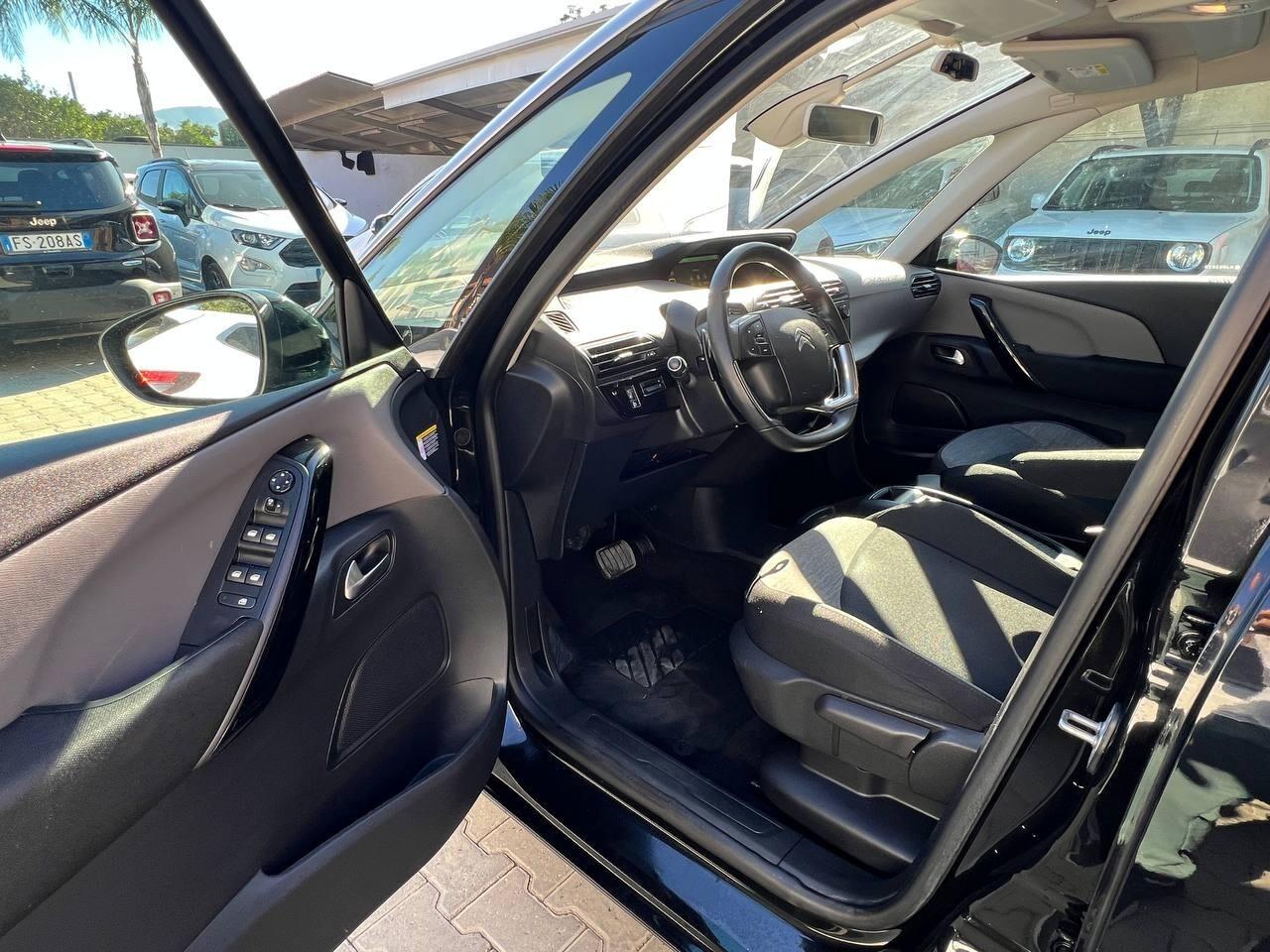 Citroen Grand C4 Picasso II 2017 1.6 bluehdi Sh
