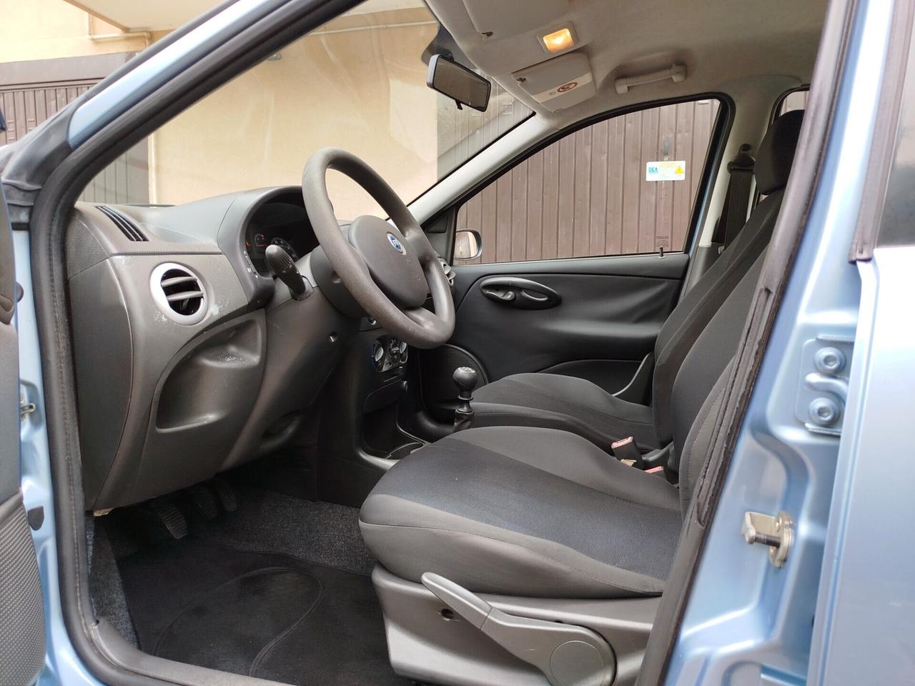 Fiat Punto 1.2 BENZINA 60cv / 56.000km / Unipro