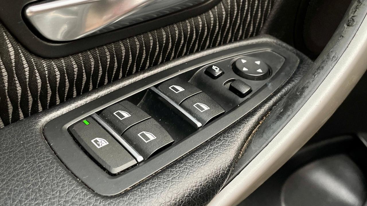 BMW 318D 2.0 TOURING ADVANTAGE 150CV - FULL LED